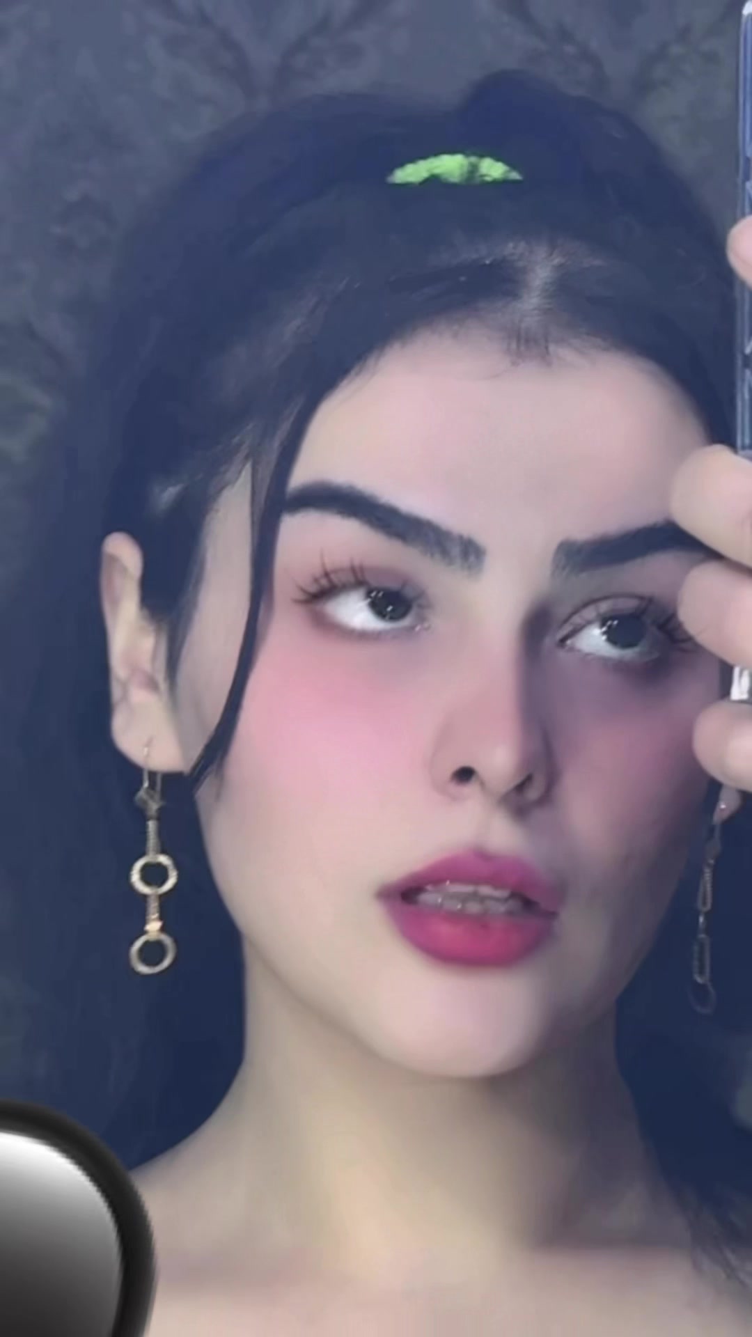 @Sara Khan