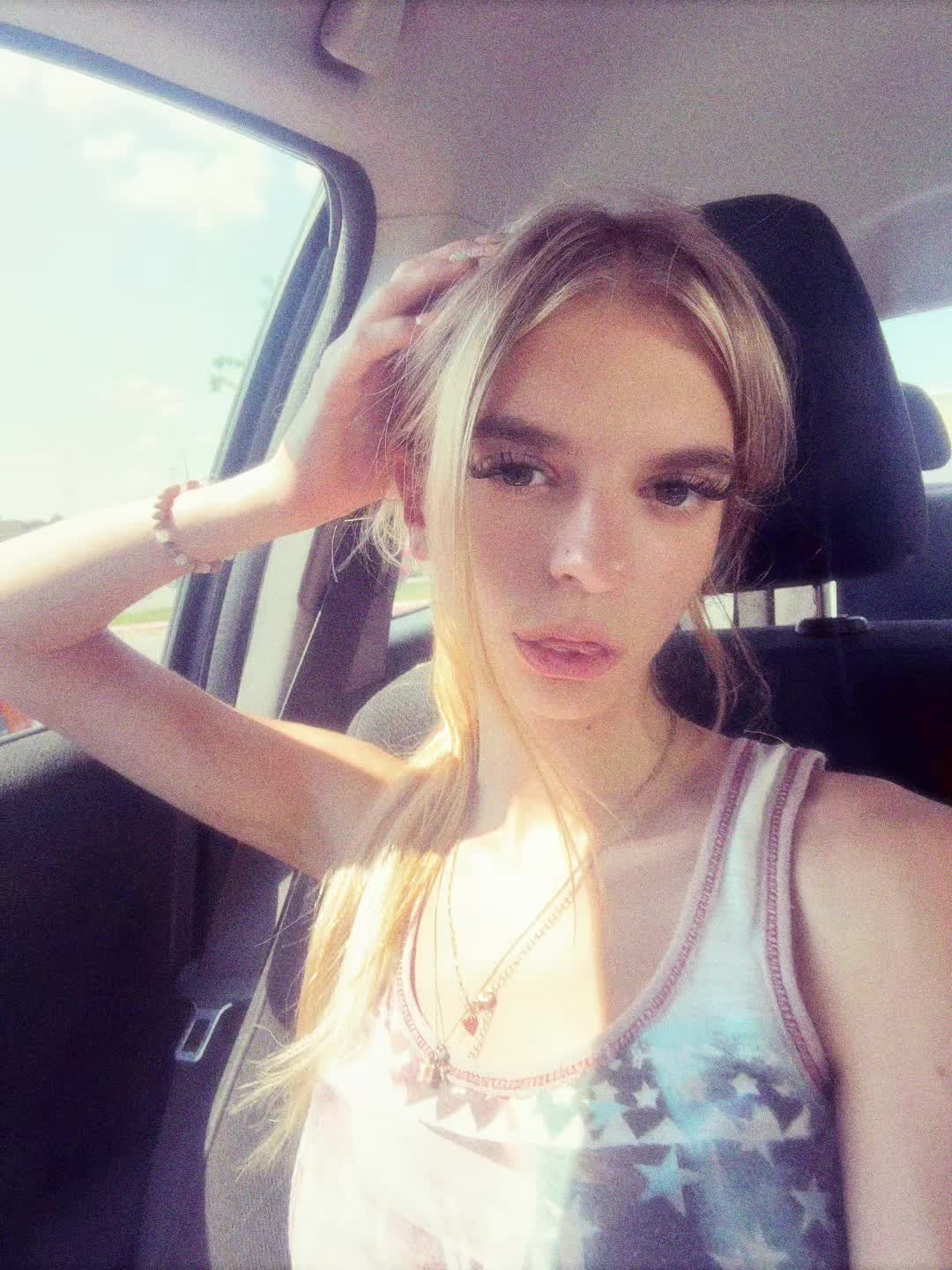 @🧸