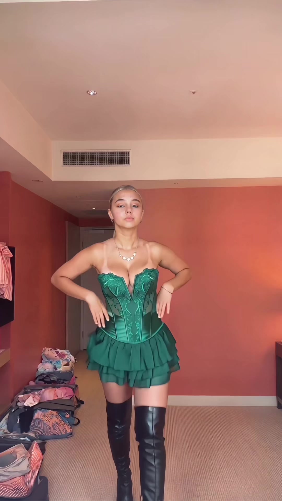 @Lily