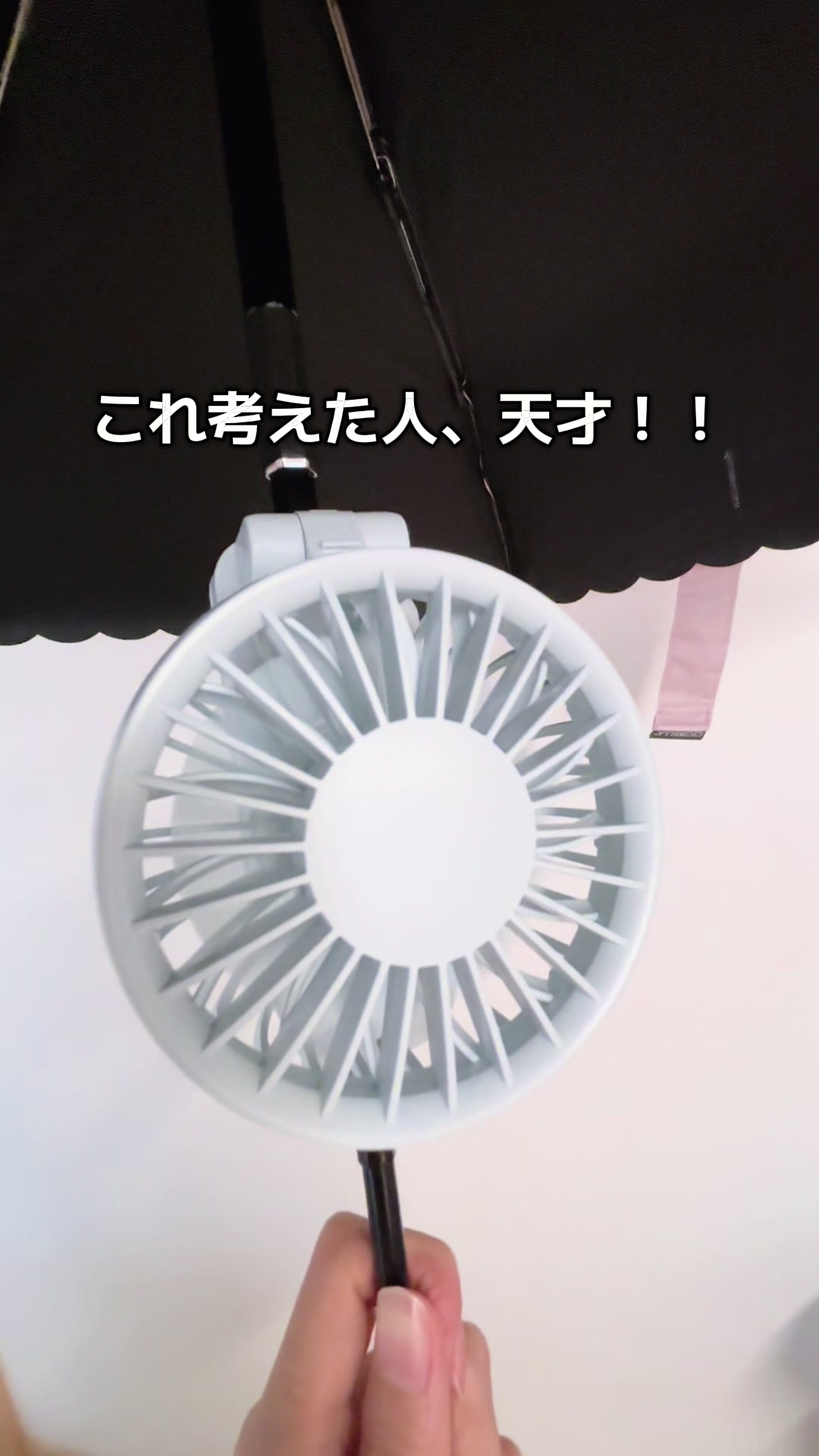 @りりあ
