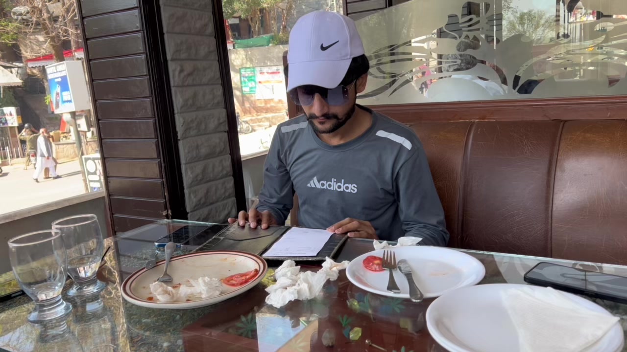 @♥️Zawar Azhar jeelani♥️