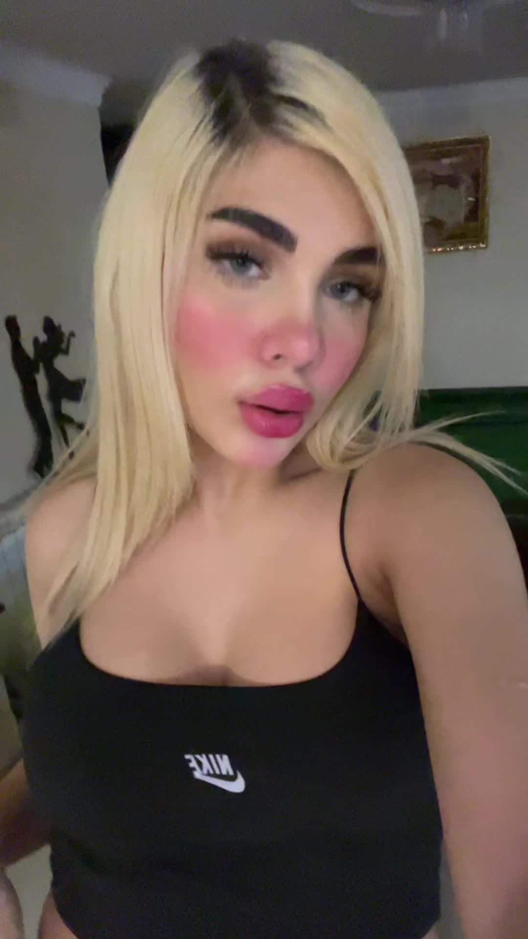 @elisa mokhtari