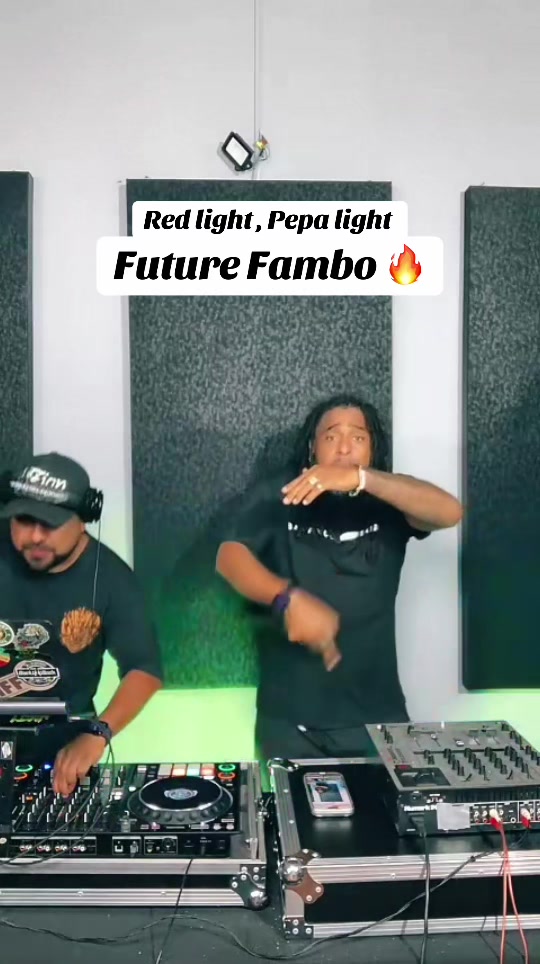 @Flashy Musick 🪐