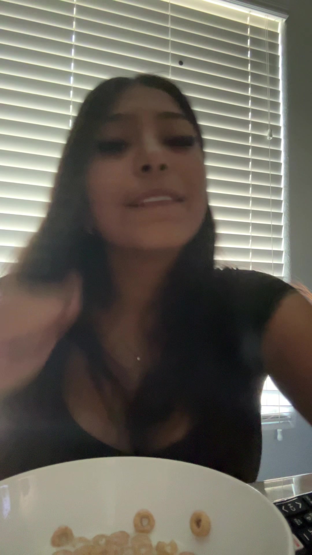 @_emisssss