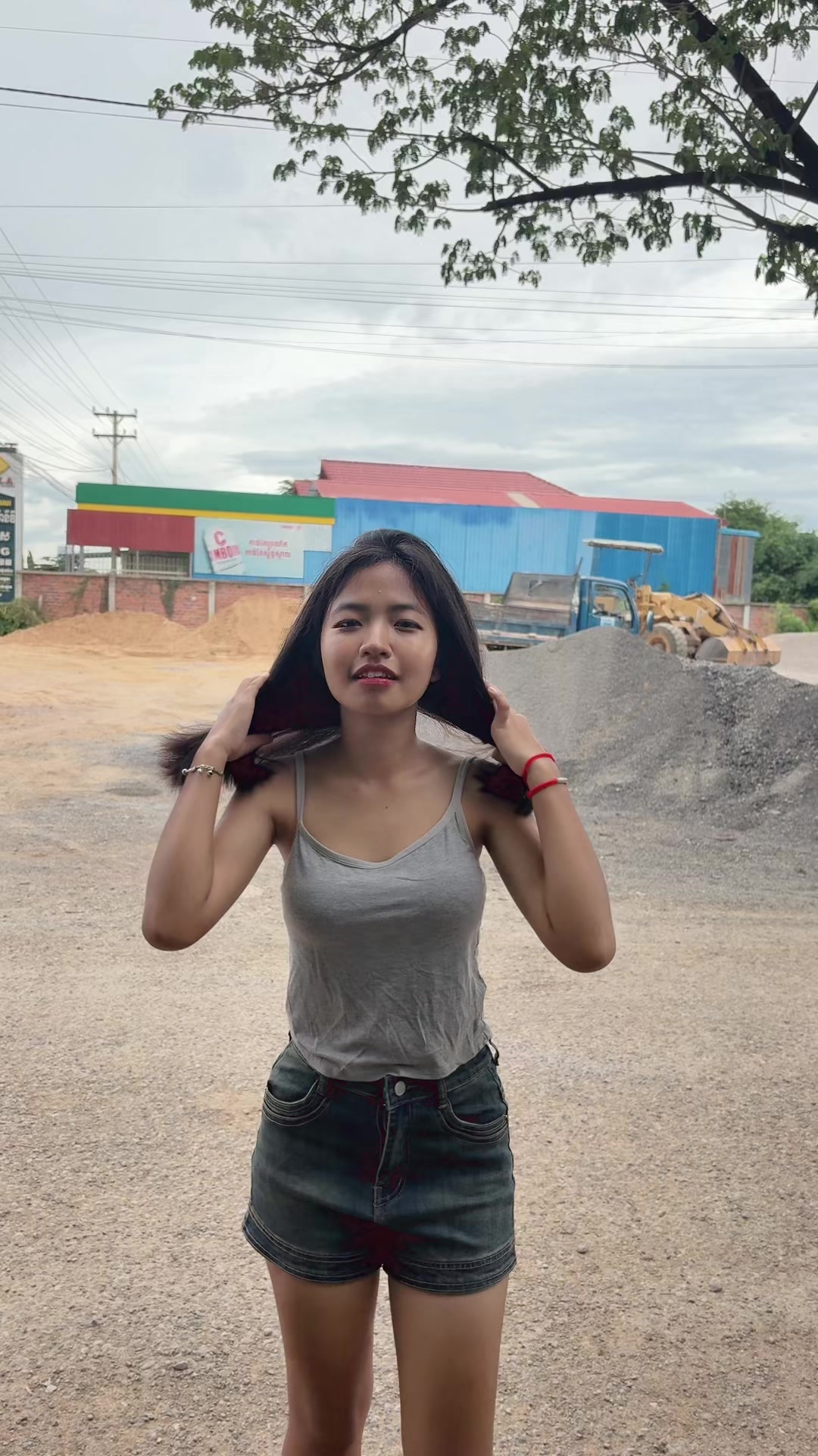 @De_dayyyyy - ឌី ដេរ