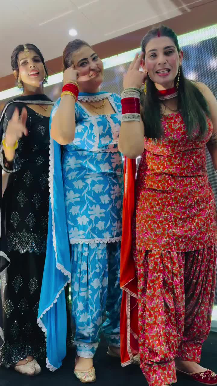 @Aj_Malika011