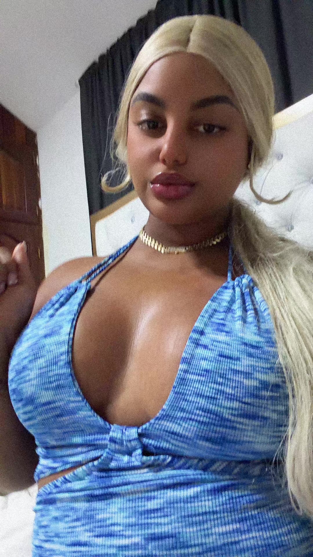 @La_negrota_abreu