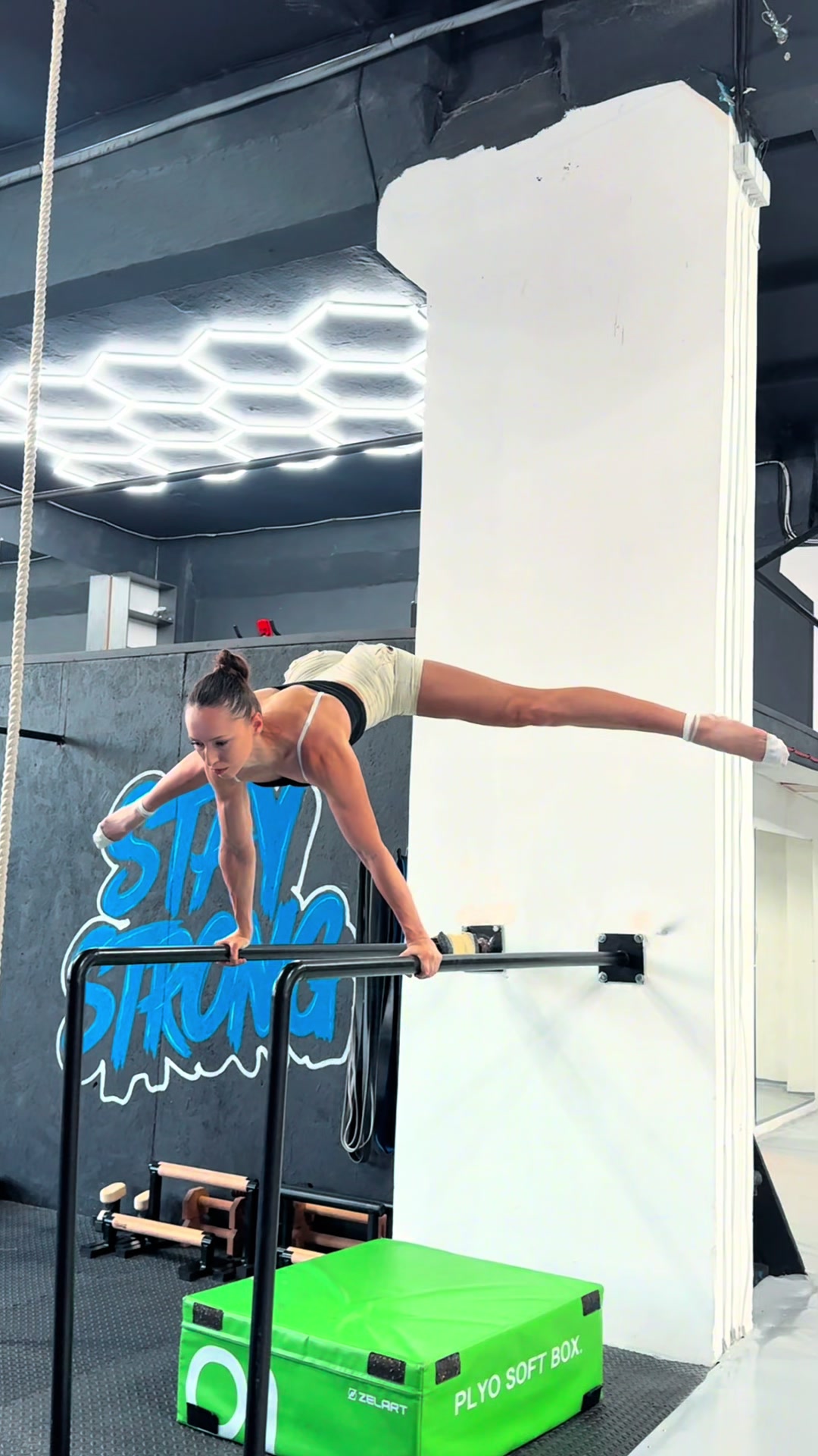 @lena.calisthenics