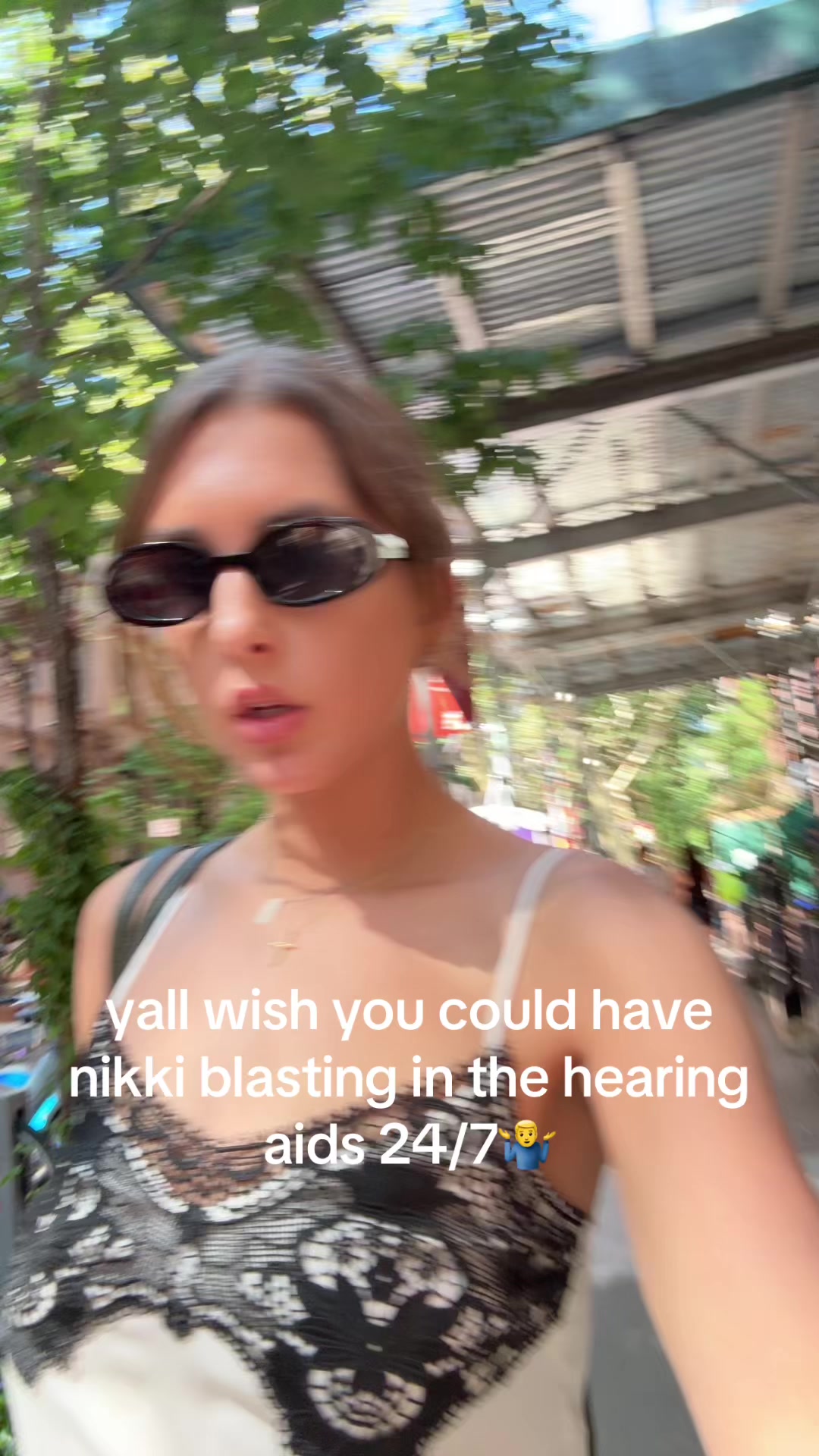 @bellafeher