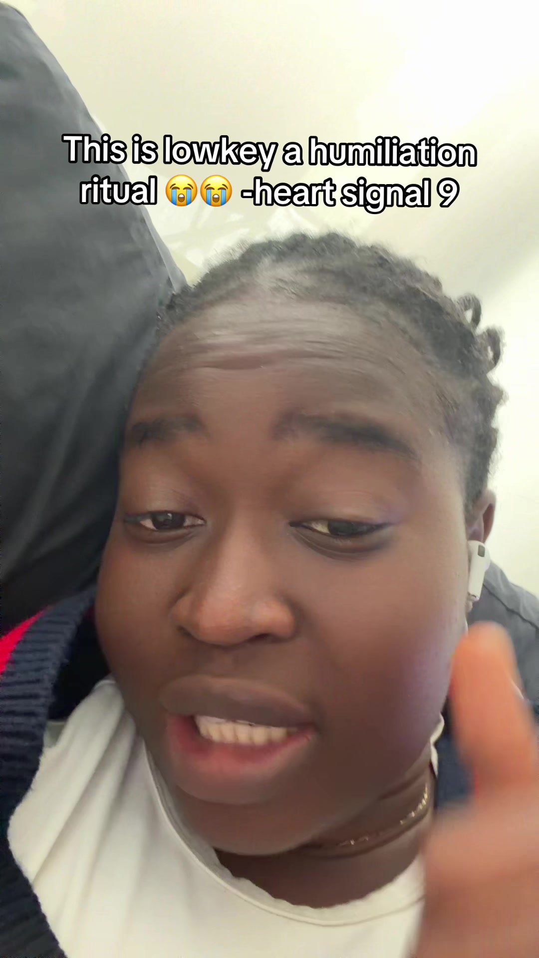@Ayoereview