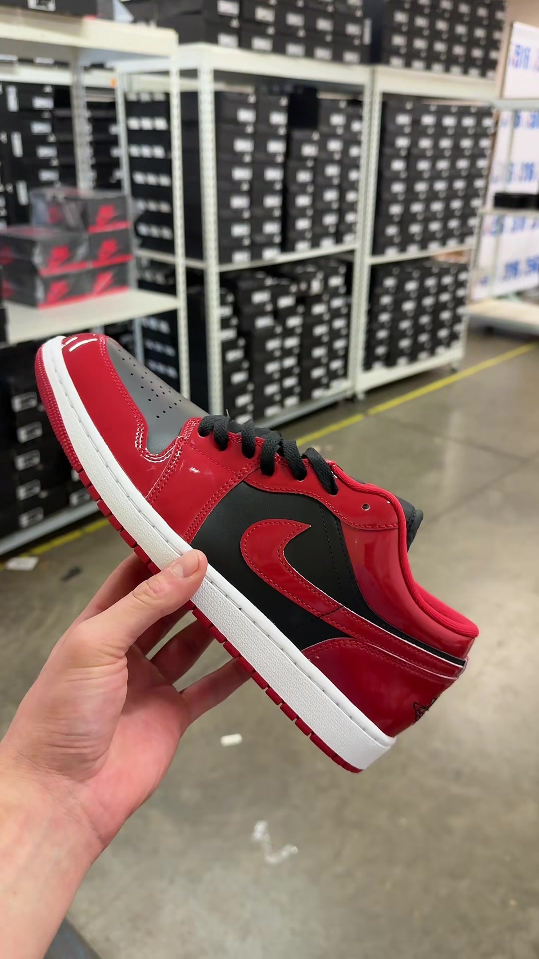 @VERIFIED SNEAKER DEALS
