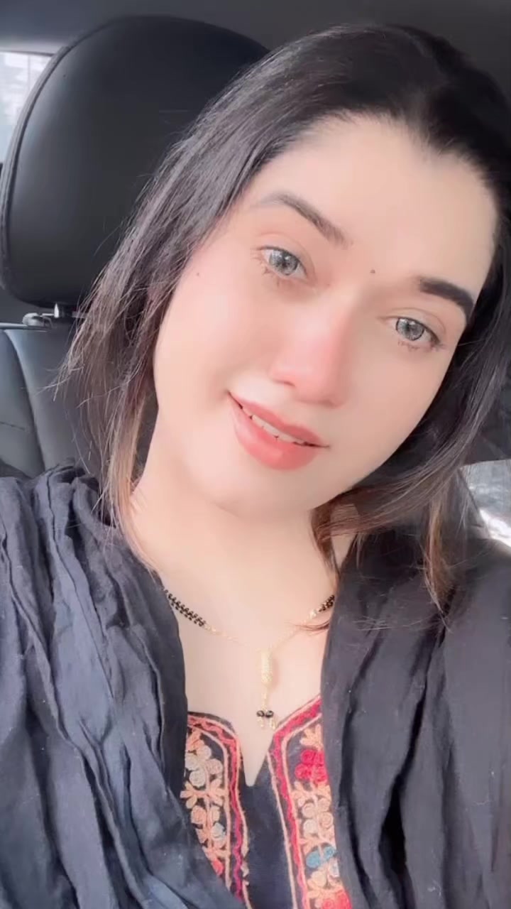 @glowing_Preet_