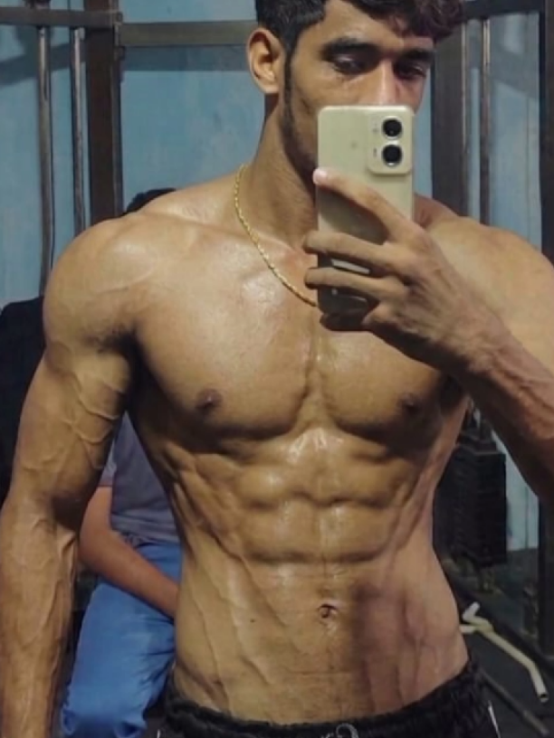 @sleeper bodybuilder 🤫
