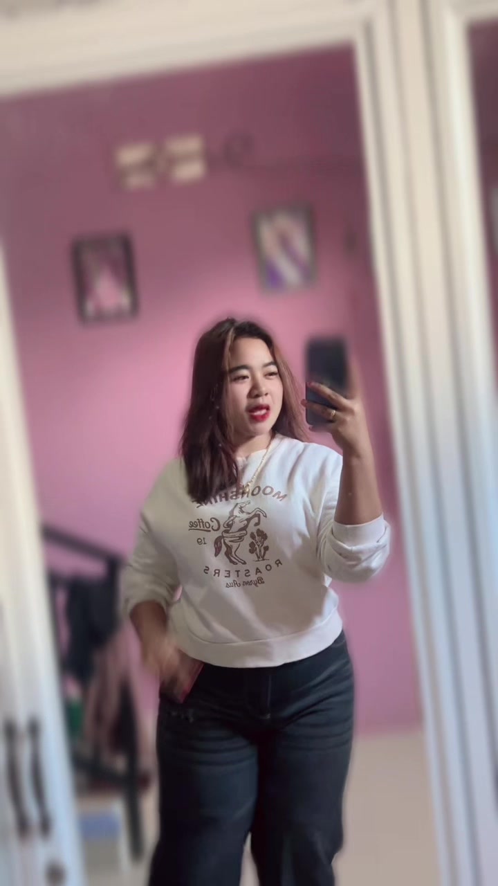 @eliyana 💜💋