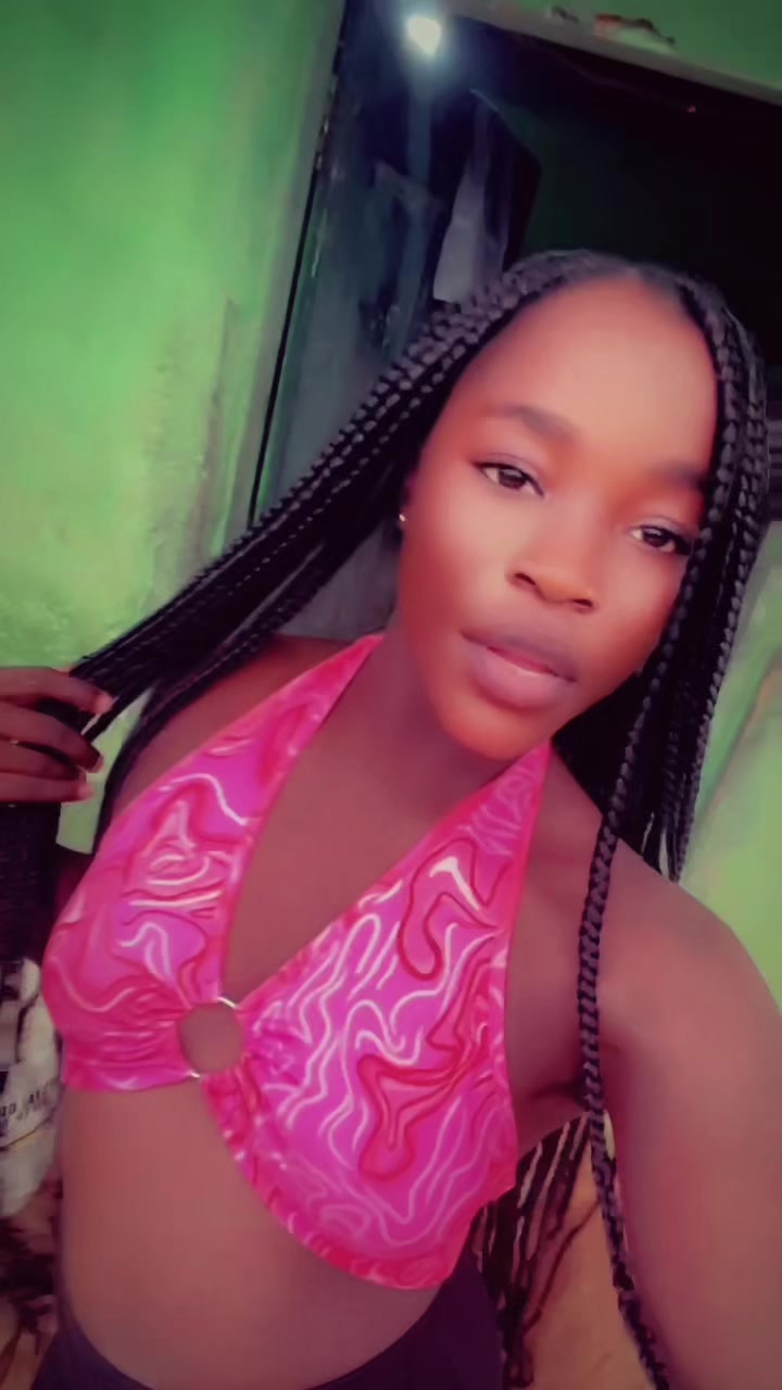 @She&rsquo;s-&bull;🌸🤍~~&bull;Nana Yhaa🖤🤍