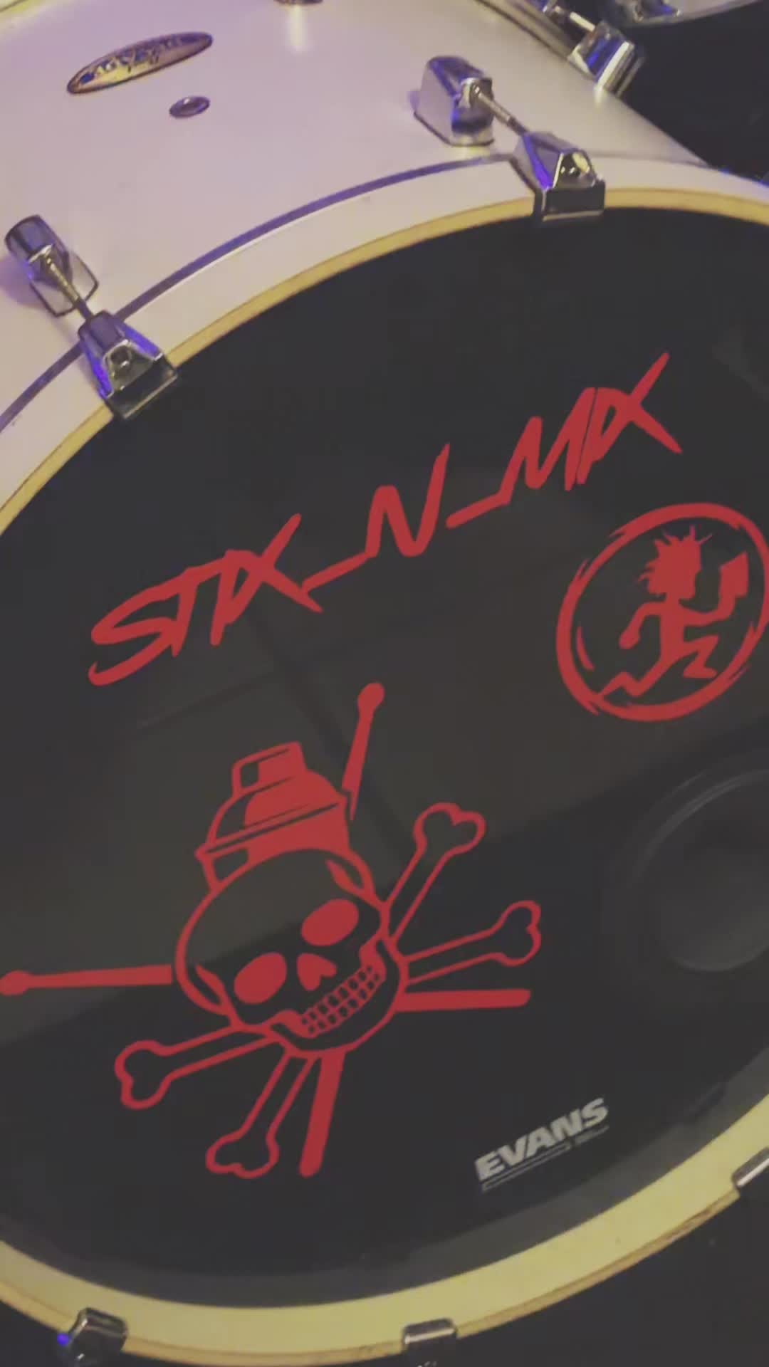 @ʂէì×_ղ_ʍì× 🤘🏻🖤🥁