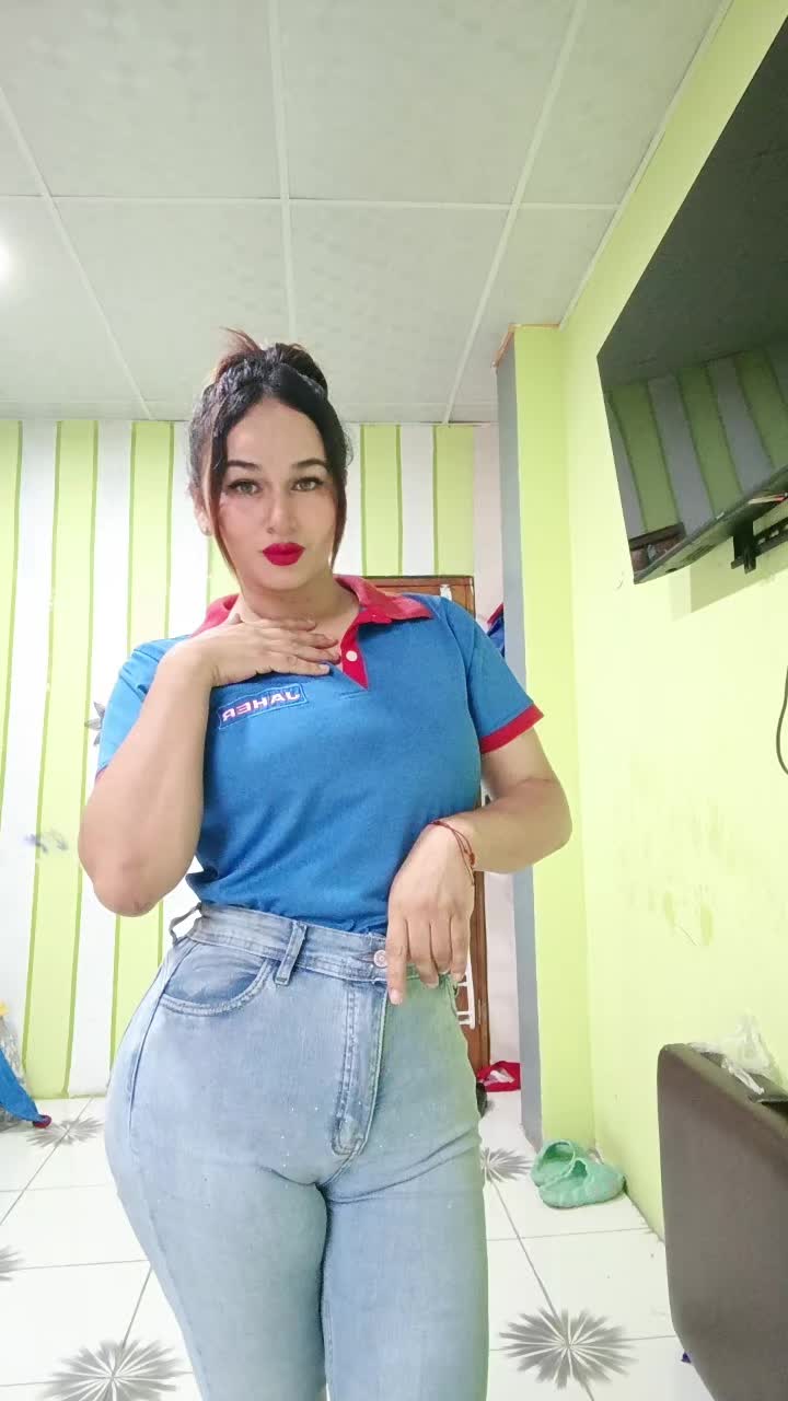 @ErikaVera
