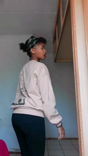 @Lolly_The Hipster0894