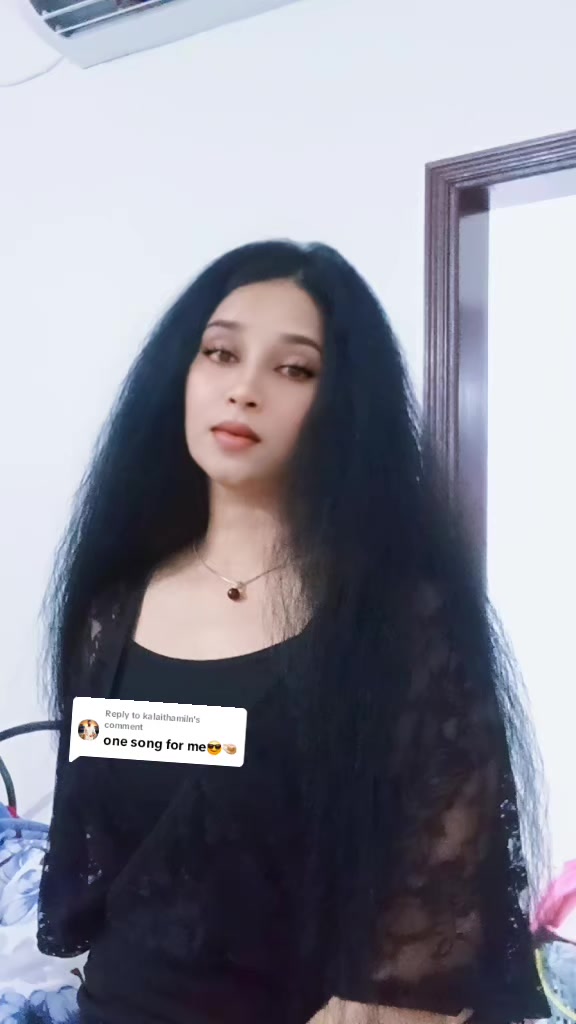 @🖤🤍nila🤍🖤