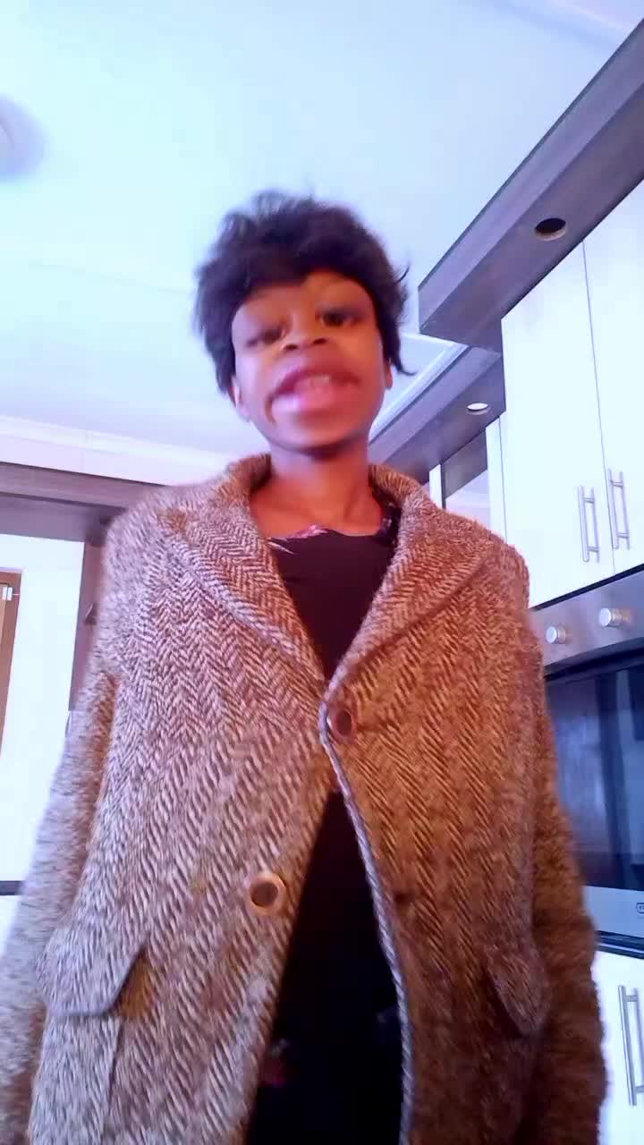 @queentolines