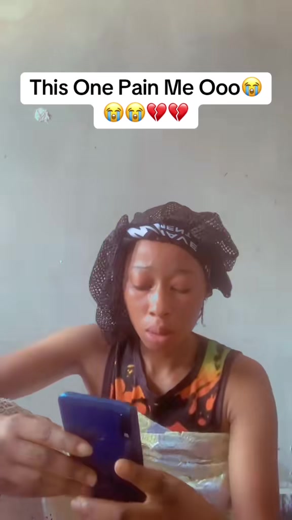 @AYOMIDEY THEEKITIGIRL 🤡