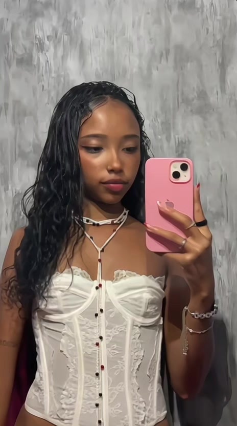 @JENNIFER MONIQUE