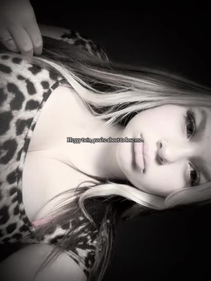@Raelynnnnnn 💋🙈🌺
