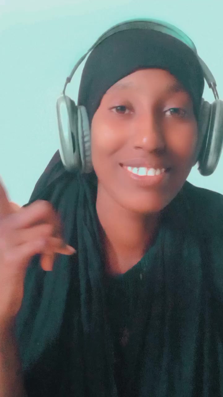 @HANA💙🦋