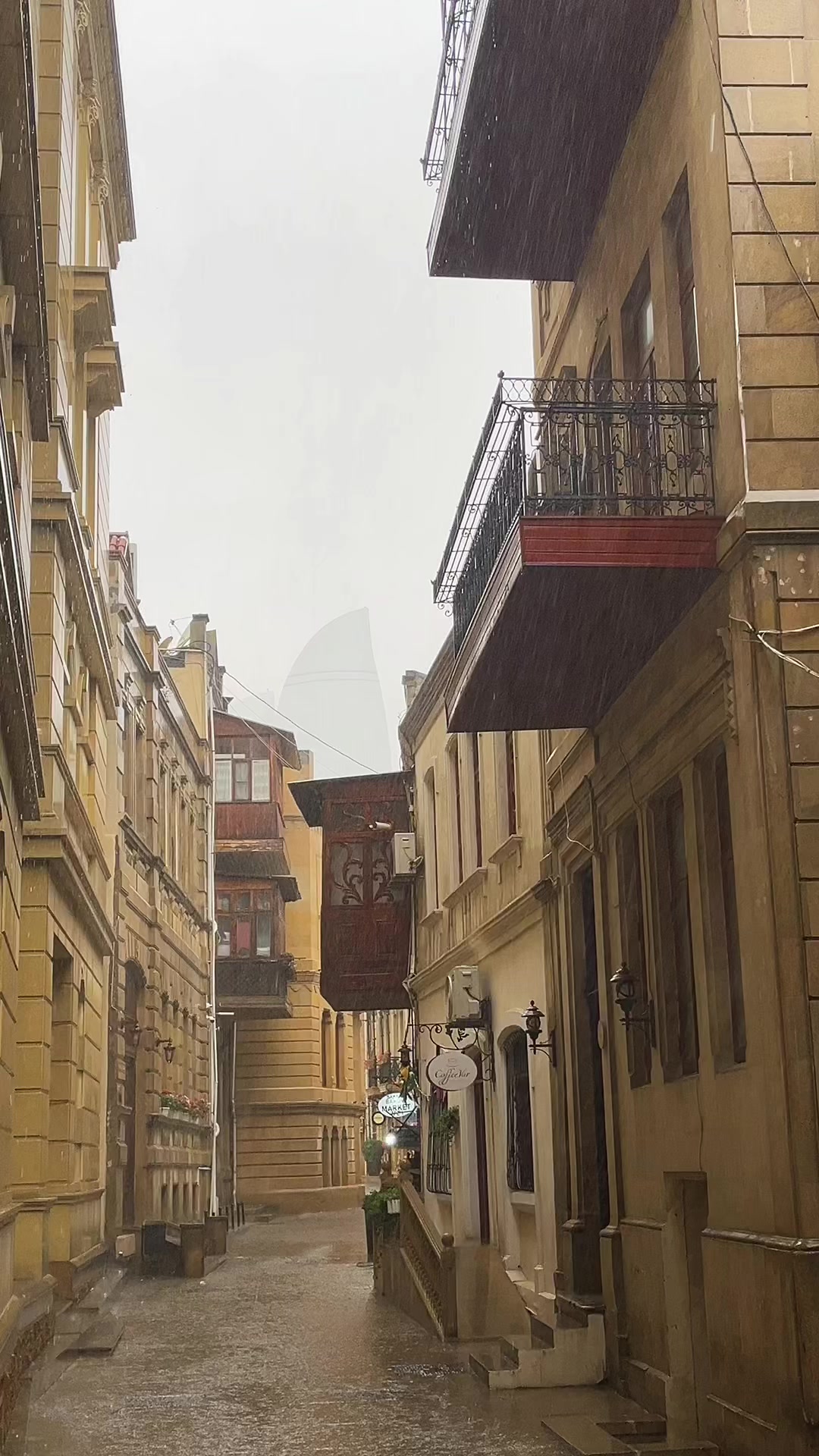 @travelsbaku