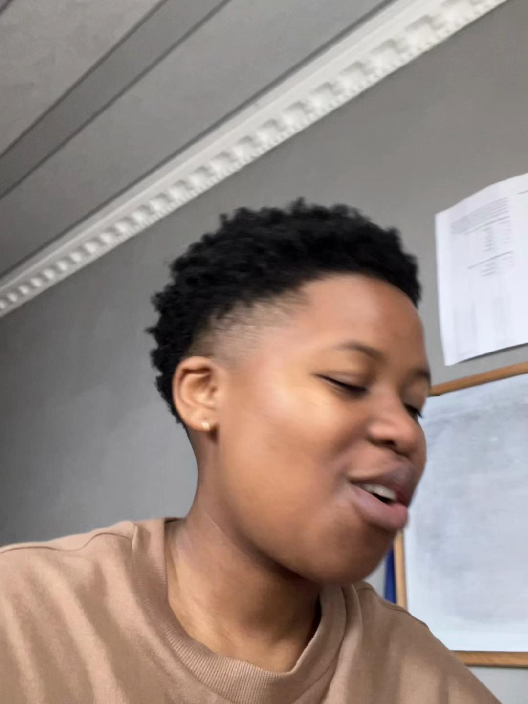 @likho lihlumelo maseti.