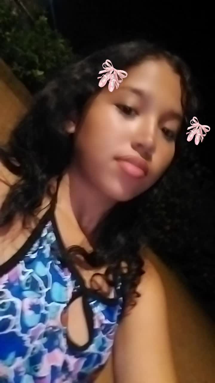 @🫦