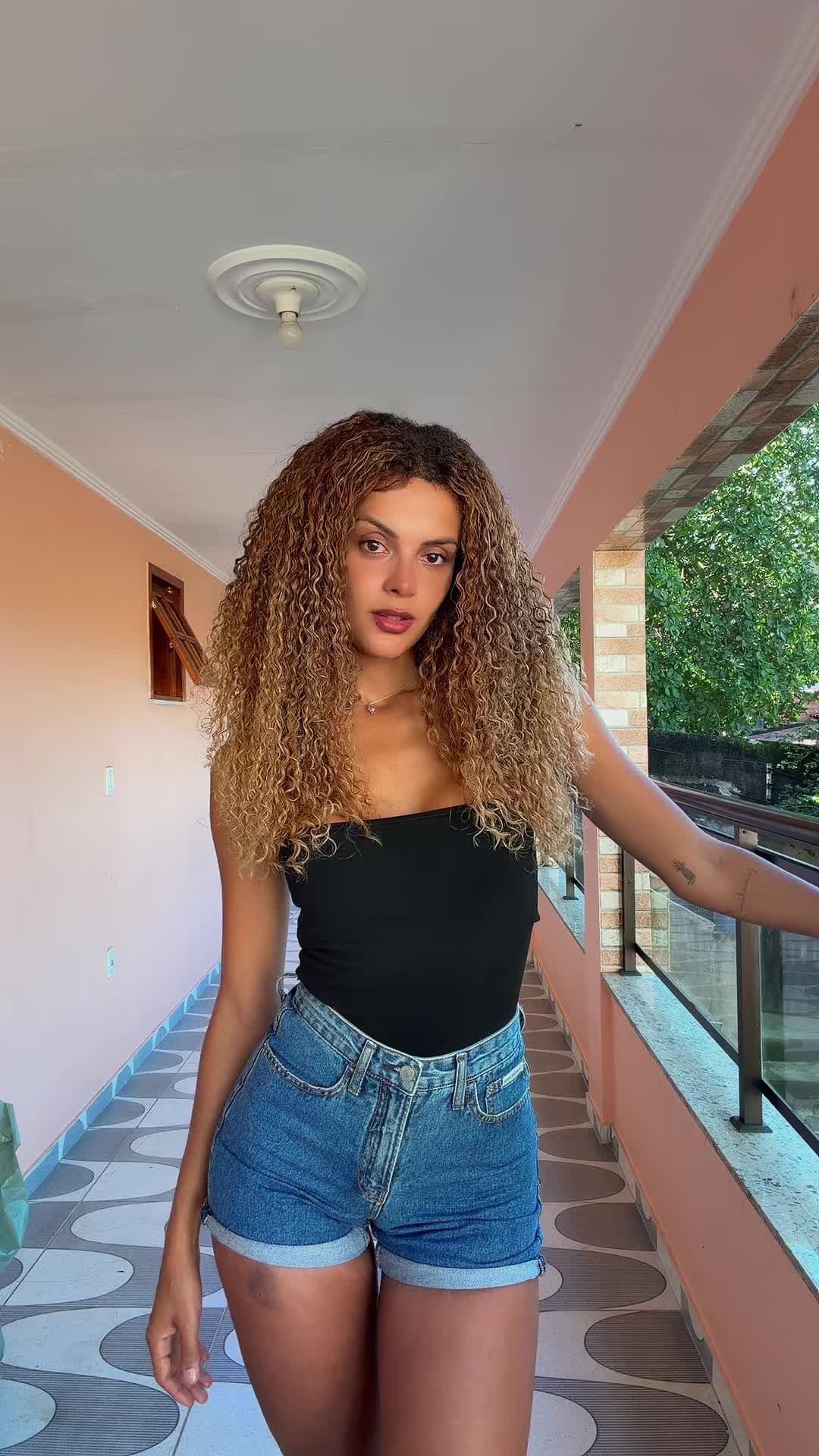 @Gabriela Loran