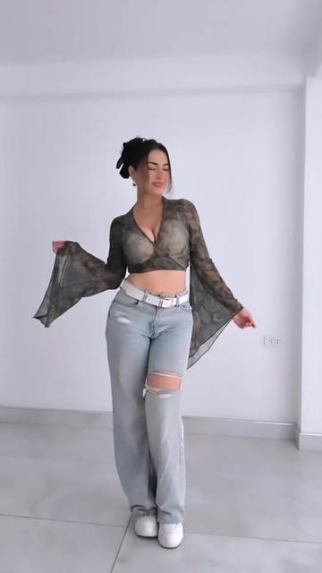 @Zely Vásquez🔥