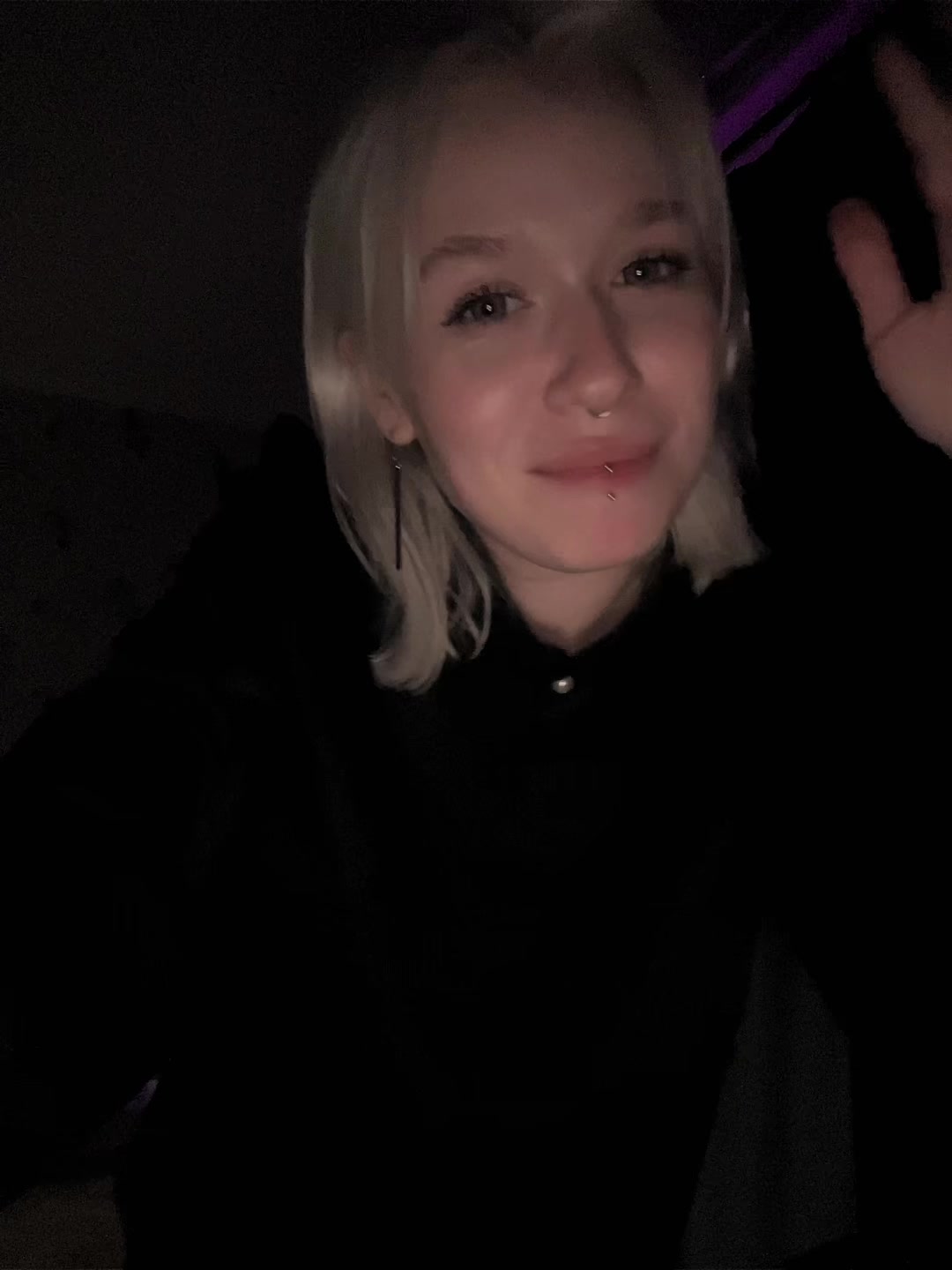@Кью