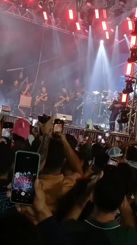 @Vitoria melo