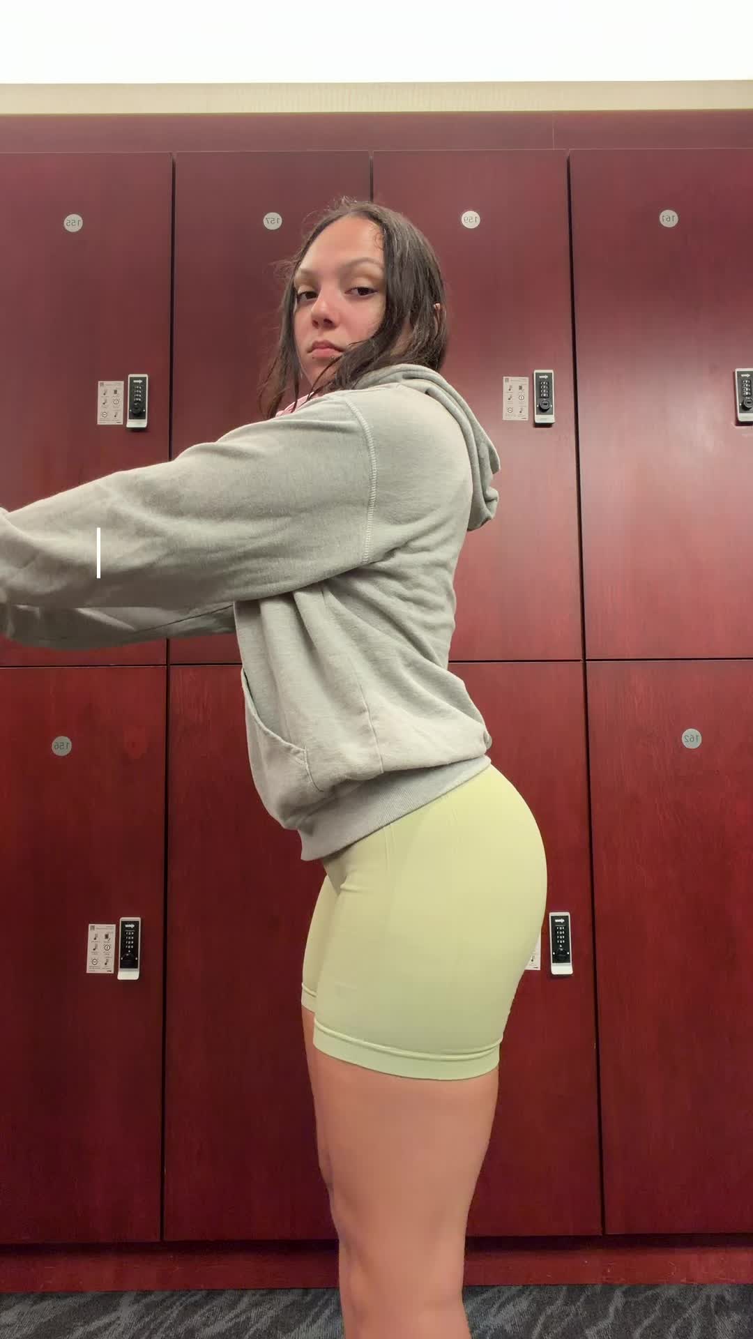 @y2k4y_