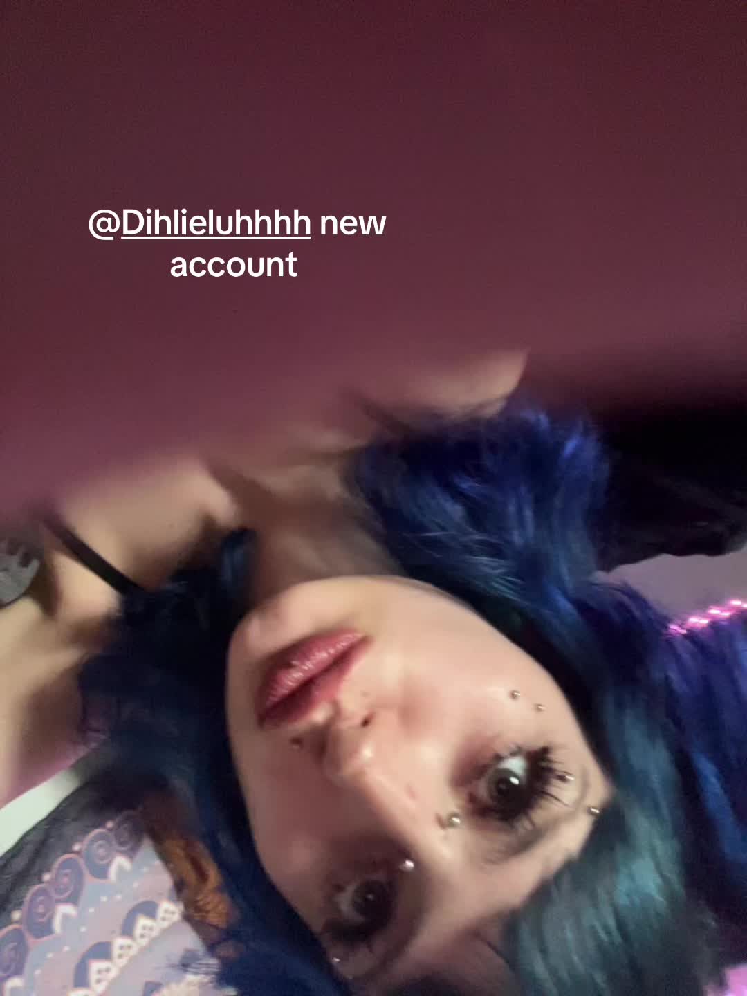 @delilah 🐝💛
