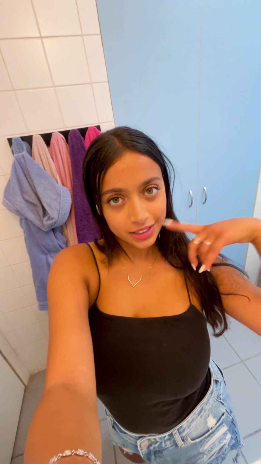 @Roni