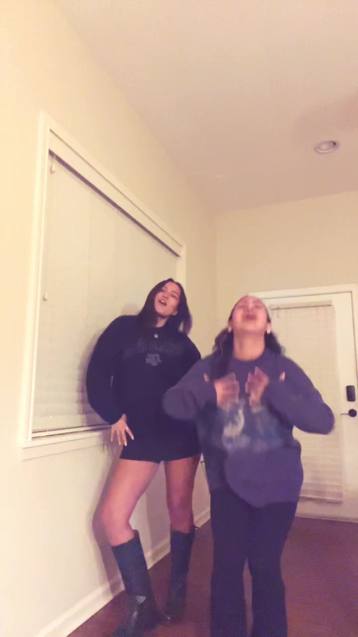 @carissacardd