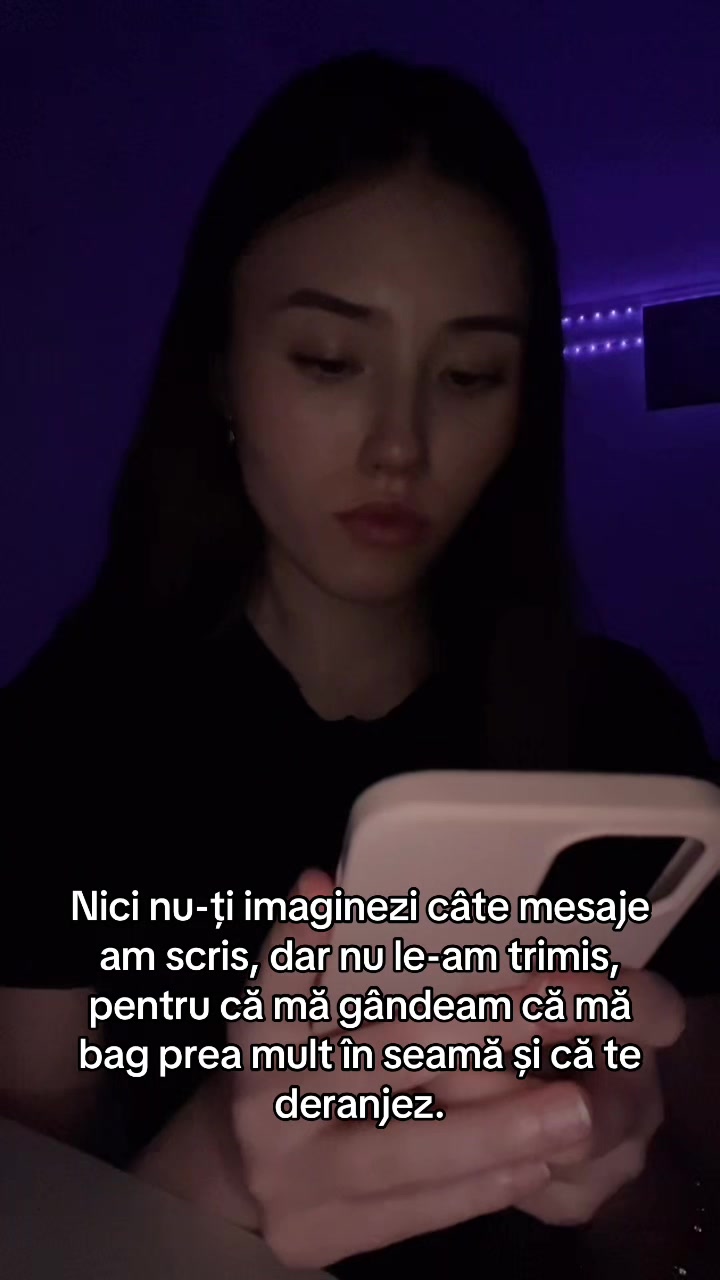@s𖣂