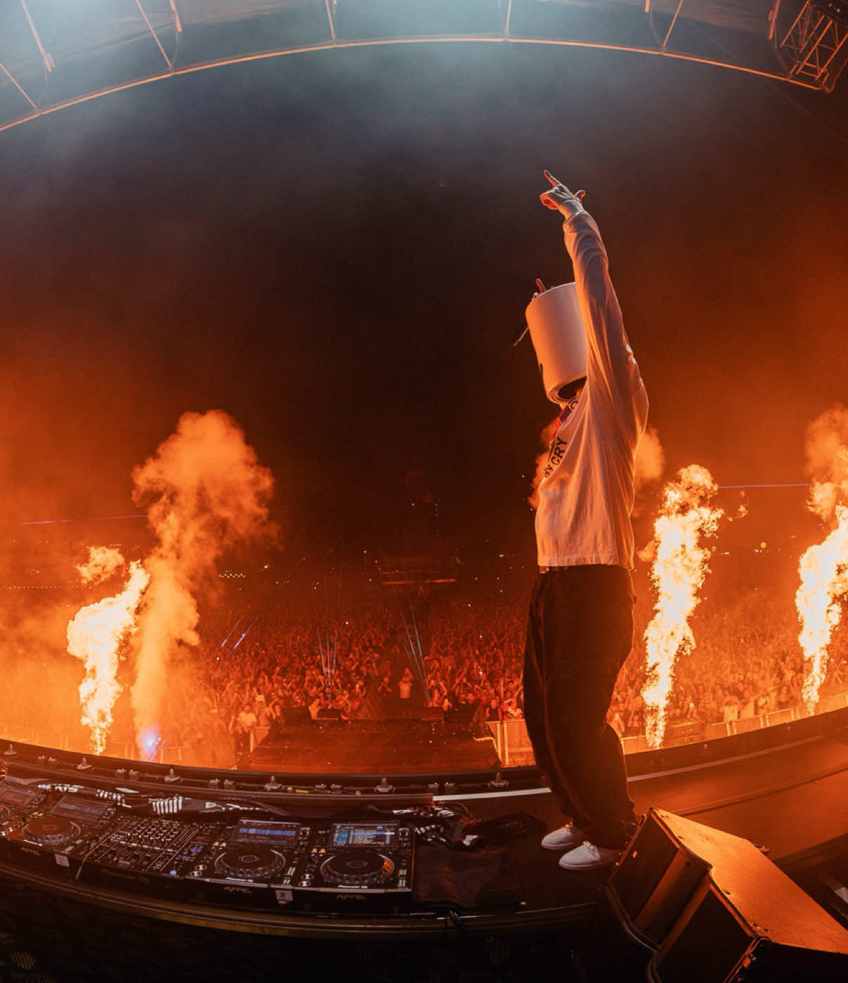 @Marshmello