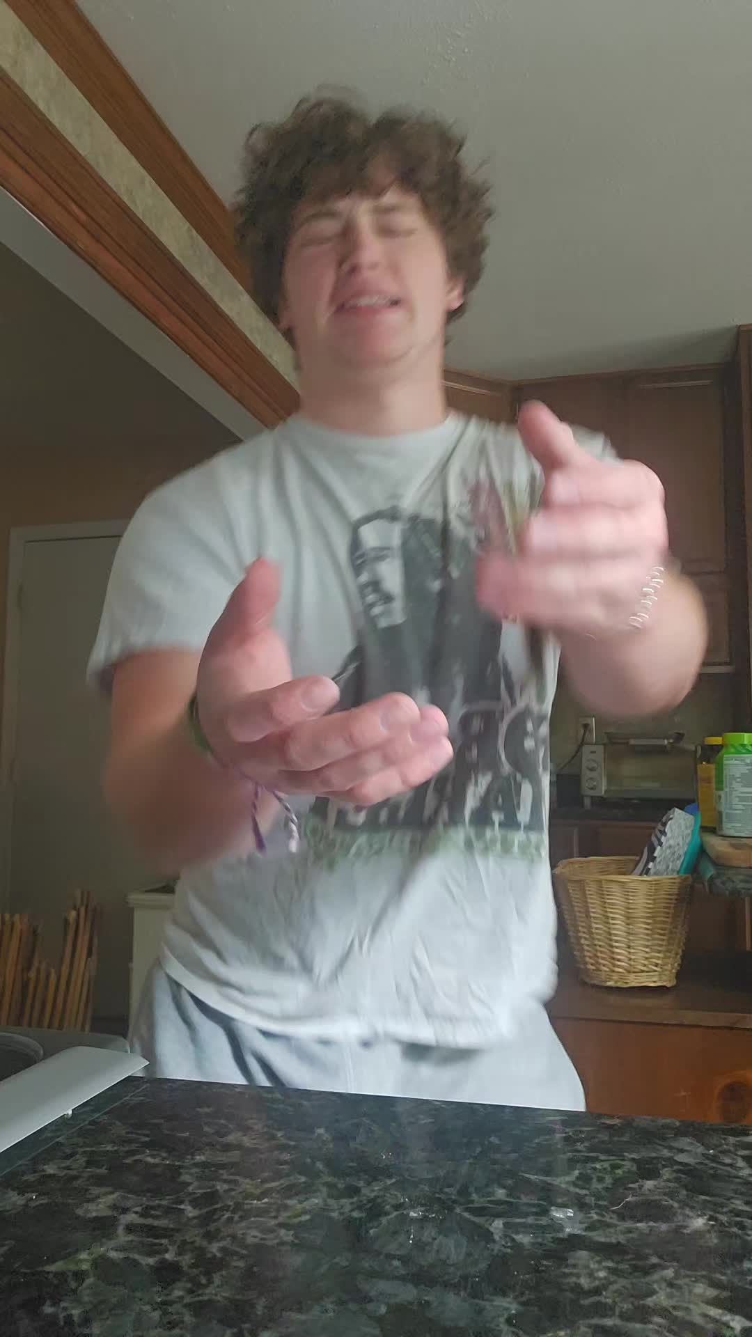 @JJ
