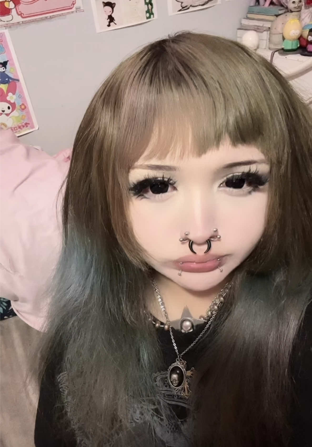 @☠︎︎☣︎rin☣︎☠︎︎