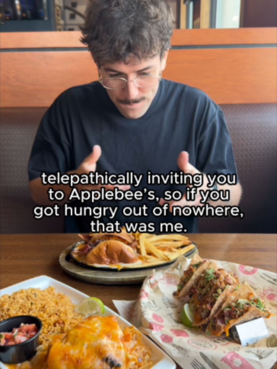 @Applebee&rsquo;s Grill + Bar