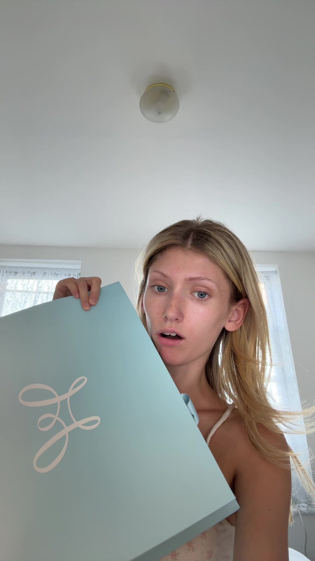 @caroline