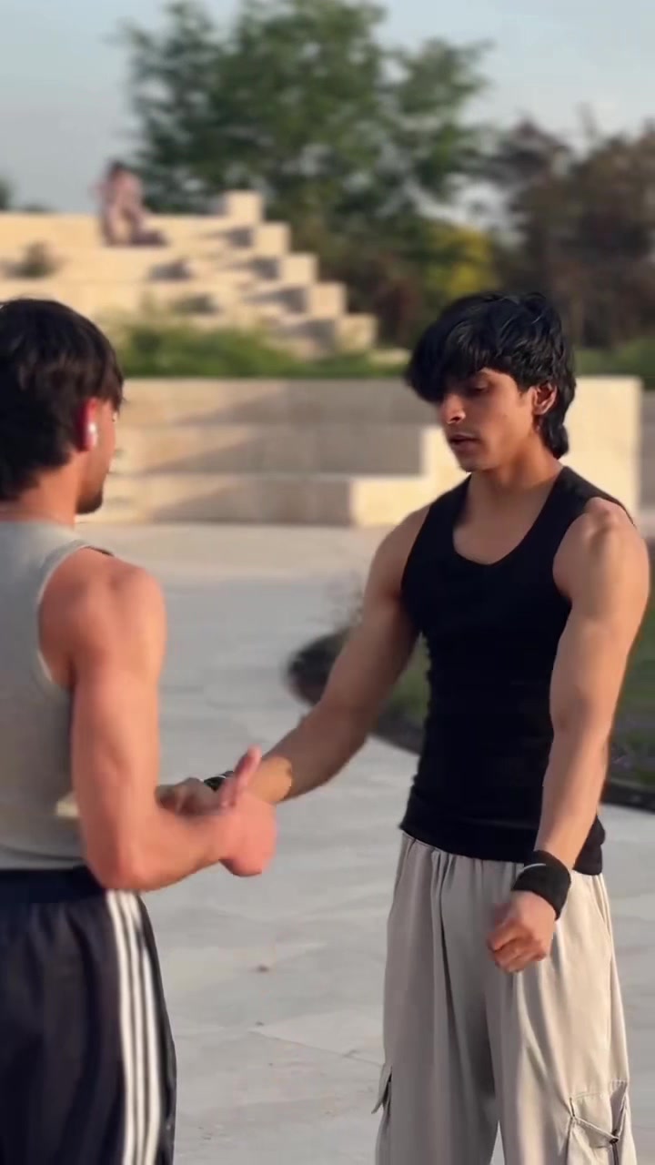 @Freestyle Calisthenics ✪
