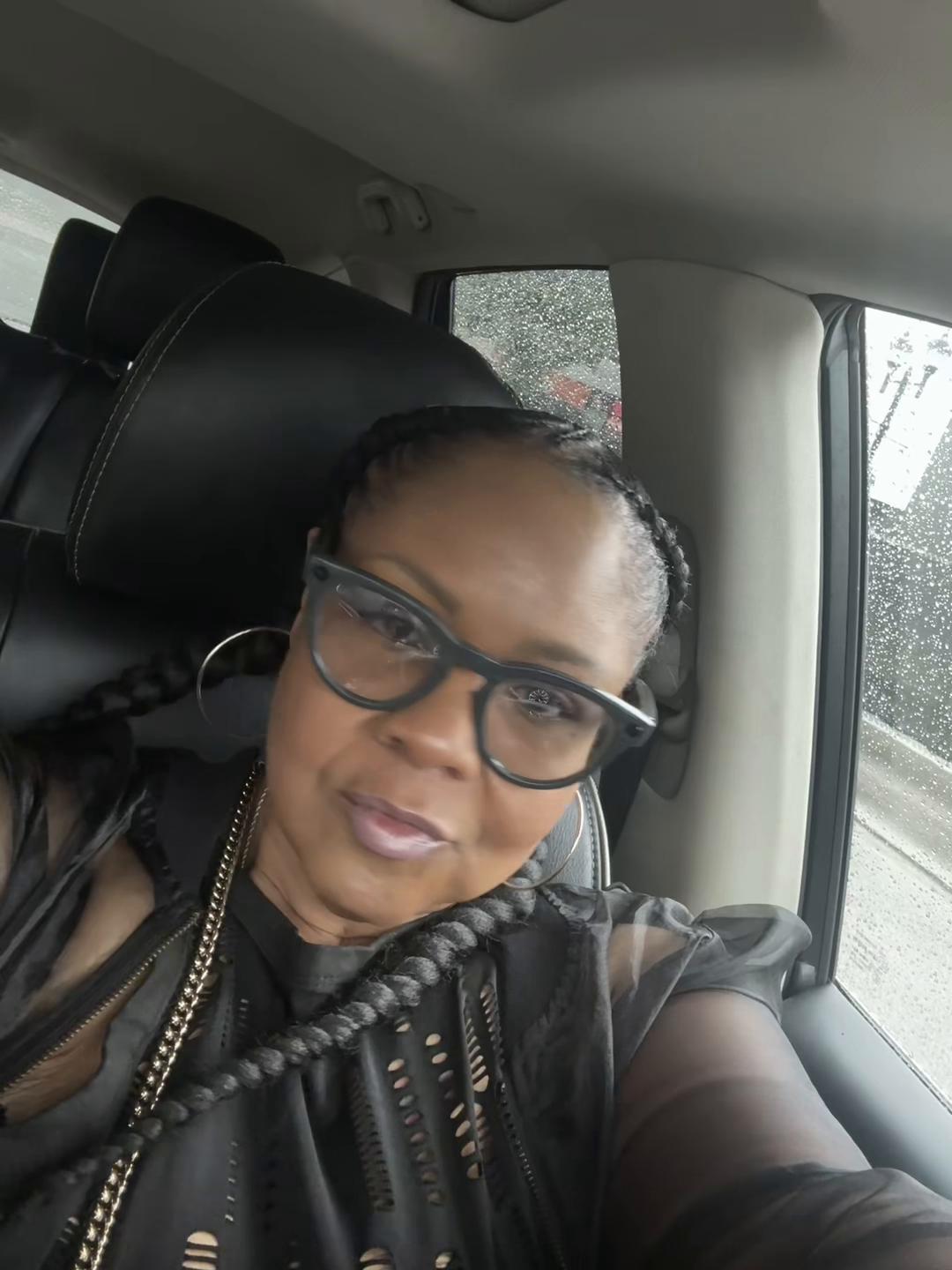 @TLFBossyLady