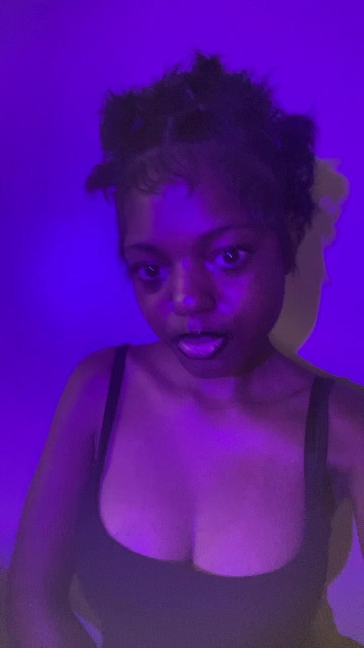 @NinaSarafina