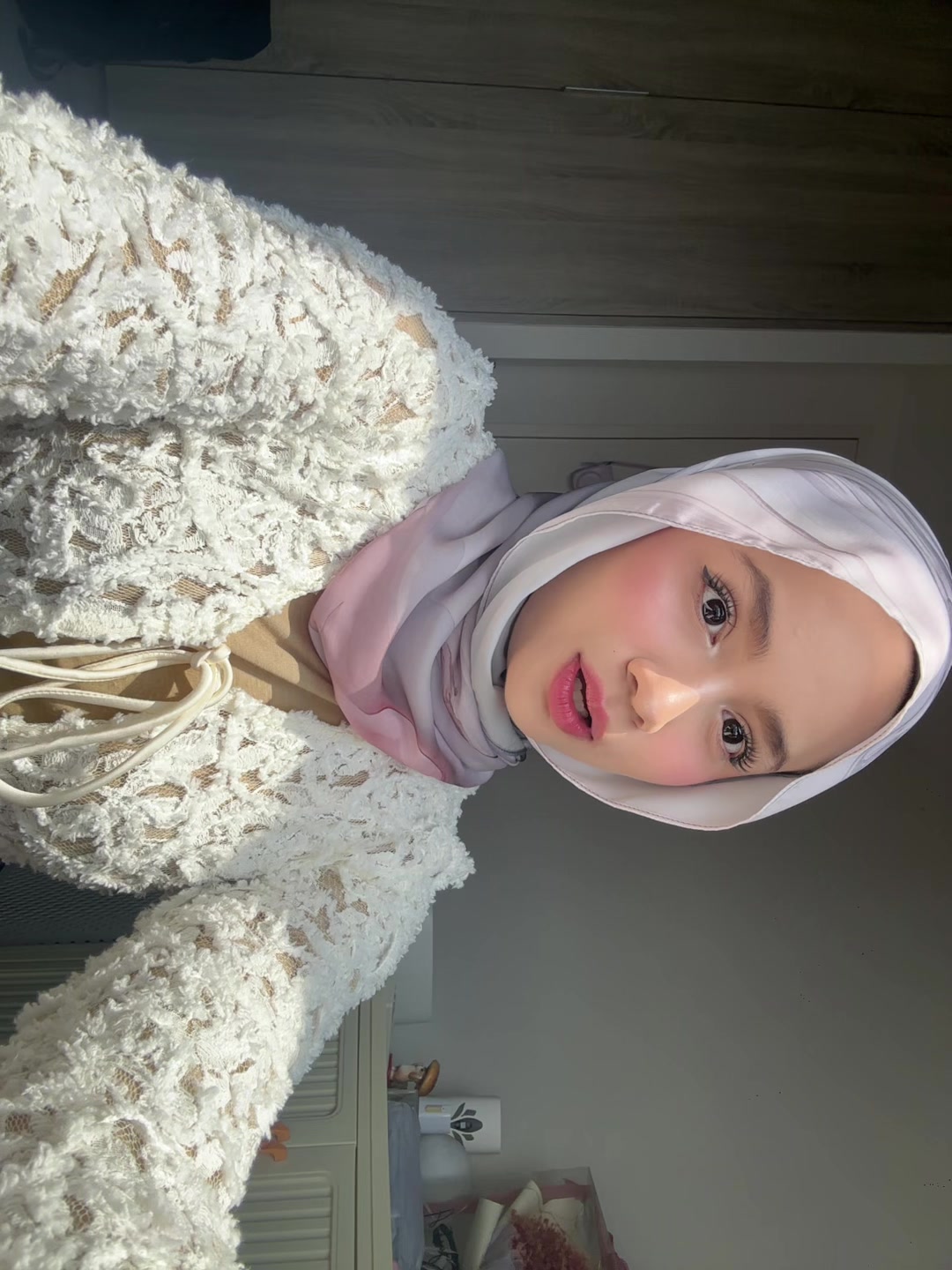 @(๑>◡<๑)