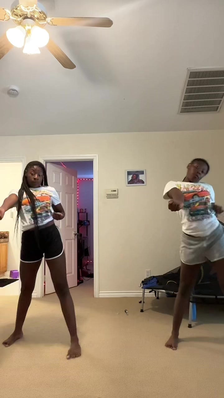 @_jsttaweirdoo_